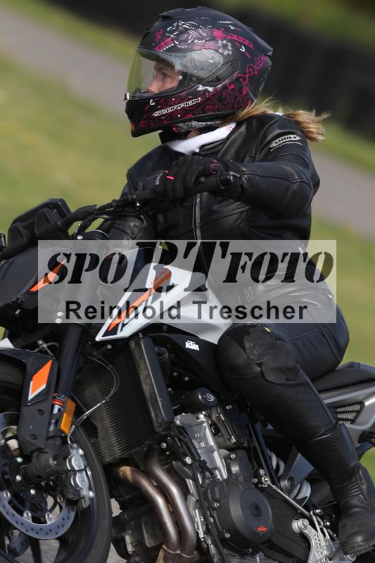 Archiv-2025/10 23.04.2025 Cornu Master School ADR/gruen-vert/67